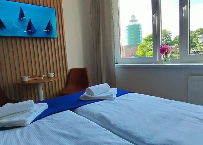 Cicha Przystan - Przy Latarni *